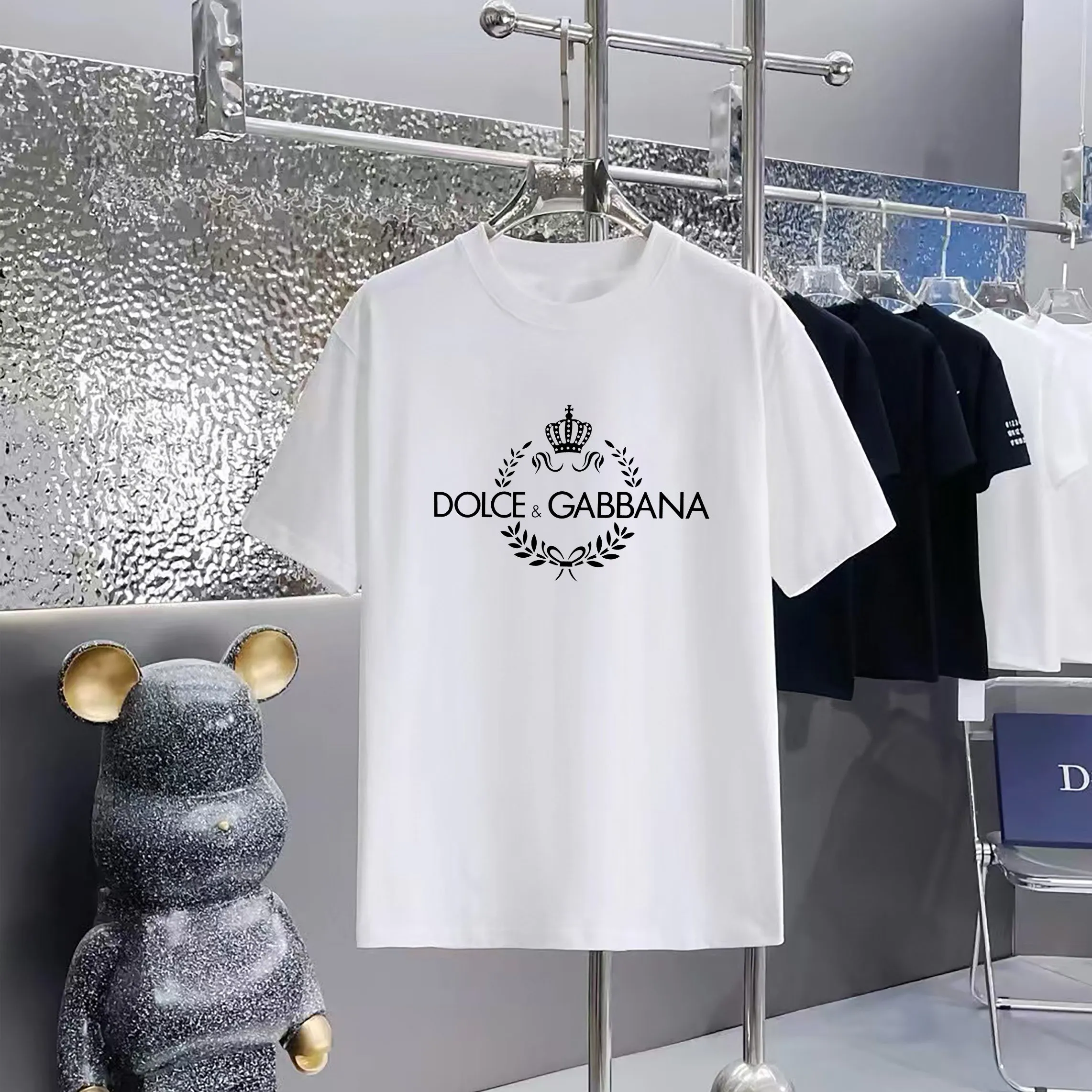 80 Dolce & Gabbana T 1:1 1×1 Same Style logo OXS ：Black，White， ，Red， Gray Size：XS-L